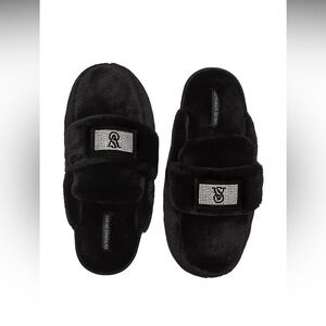 VICTORIA'S SECRET
Bling Strap Slipper M